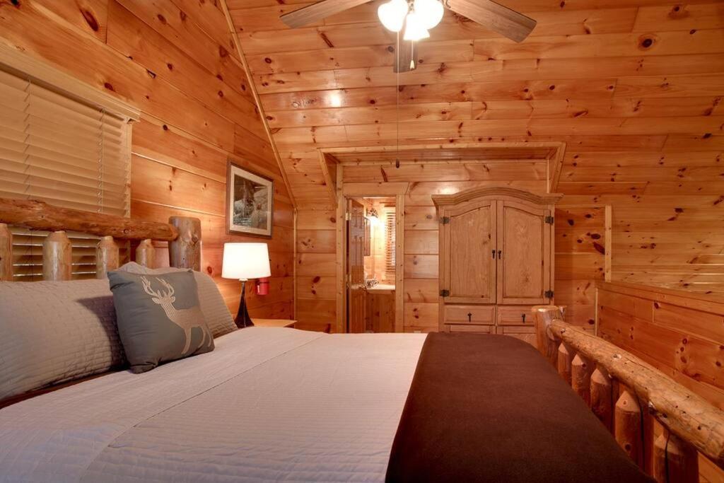 Brave Eagle Cabin Sevierville Quarto foto